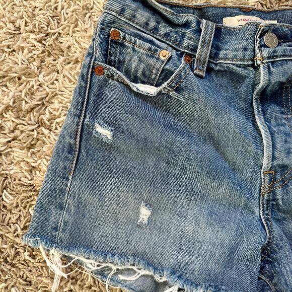 Levi’s Cut Off Blue Ripped Denim Jean Wedgie Shorts Womens Size 26 - Picture 5 of 10